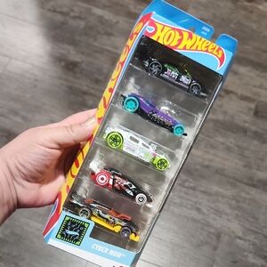Hot Wheeles 5-Pack Die-Cast Cars